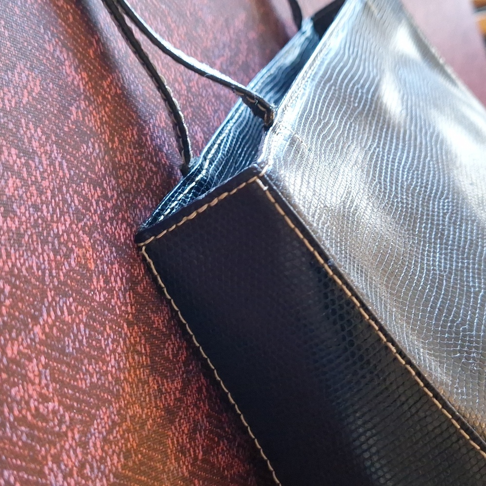 LIZARD skin by Dismo purse, made in Italy.